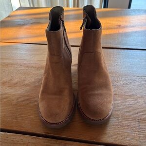 Roots women’s Brown Suede Boots